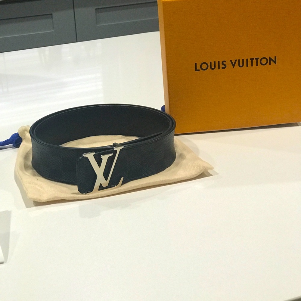 LOUIS VUITTON BELT - SIZE 36
